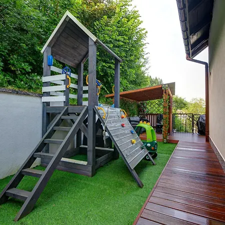 Rentimi - Dom Na Skale